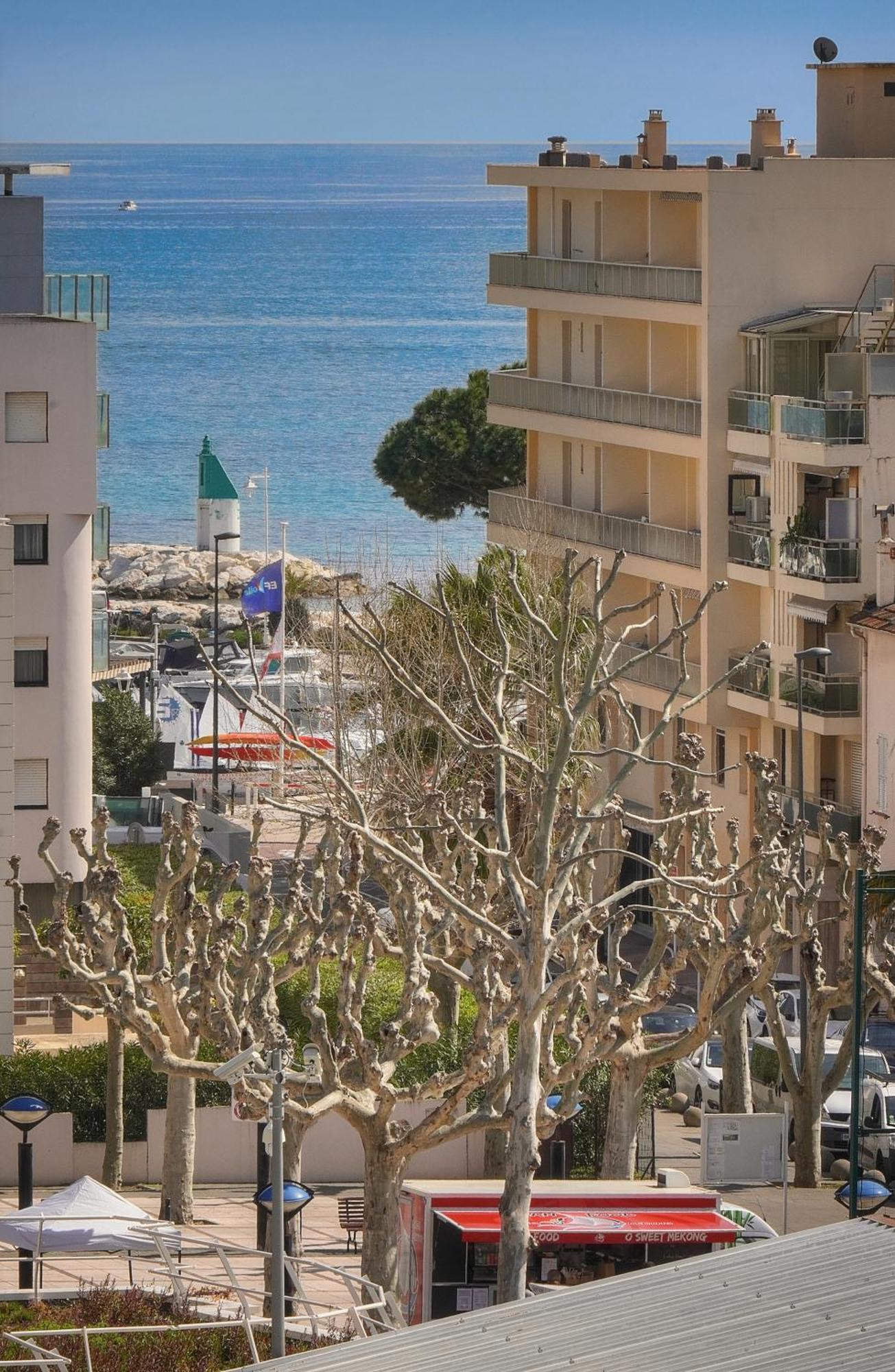 Frgk "Etoile Du Sud Terrasse Vue Mer Palm Beach" Cannes Luaran gambar